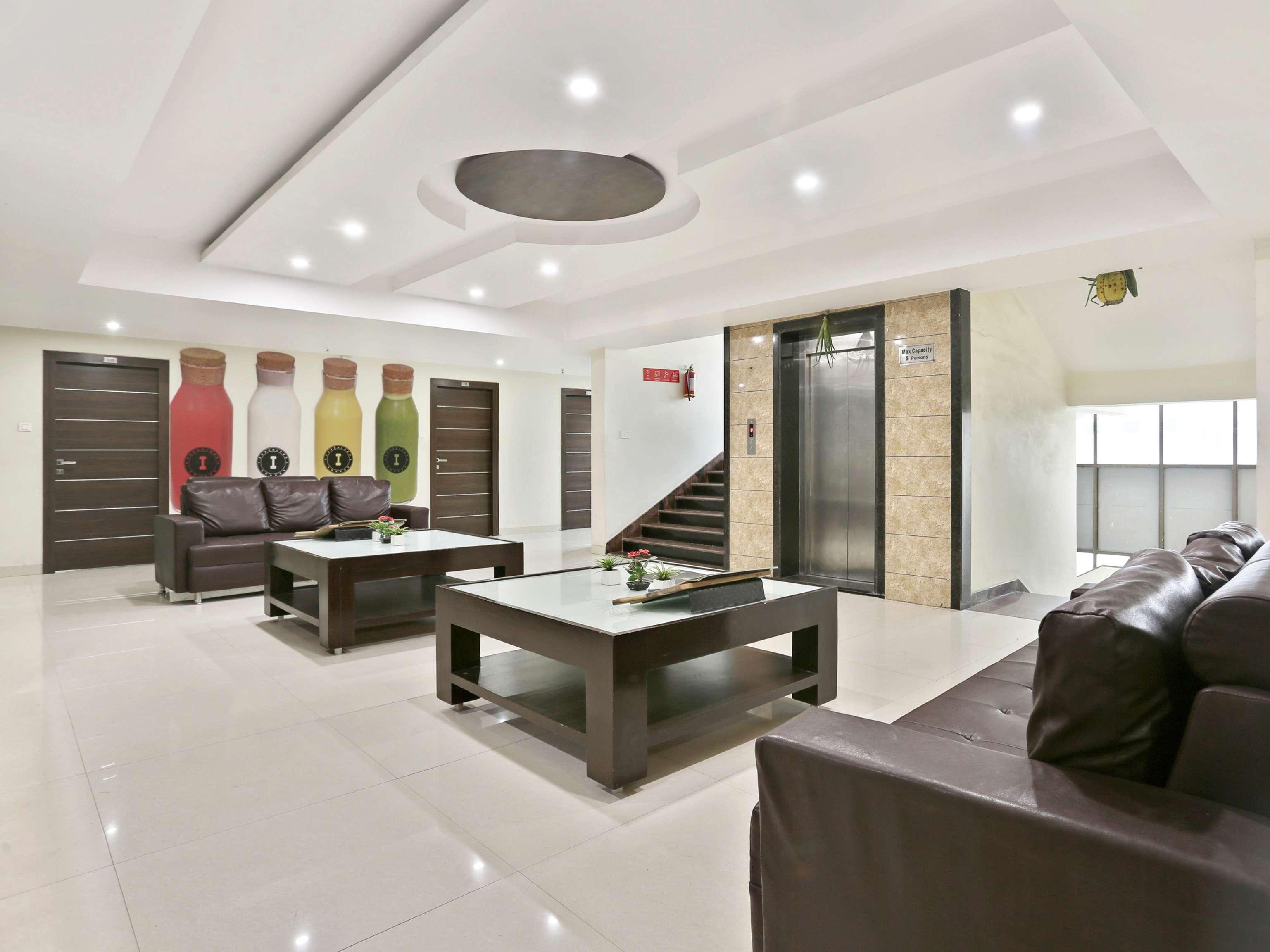 Townhouse Halcyon Deccan Inn Near Shilparamam Kondapur  Exterior foto